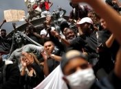 Акции против расизма: Во Франции и Британии произошли столкновения