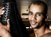 Украинский боксер Силлах проиграл нокаутом