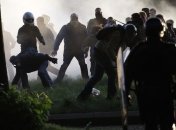 Столкновения с полицией начались в Париже