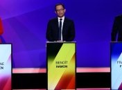 Лидеры президентской гонки во Франции призвали приостановить предвыборную кампанию