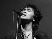 Годовщина со дня смерти Цоя: каким был рок-музыкант (фото, видео)