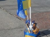 В Черкассах собирали ручки для Януковича