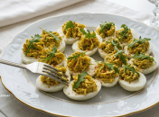 Фаршированные яйца