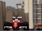 Феттель лидирует на финальной тренировке Гран-при Китая