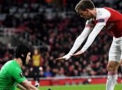 Защитник Арсенала Монреаль по ходу матча с Наполи покинул поле на 5 минут