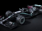 Mercedes проти расизму: боліди F1 перефарбували в чорний колір