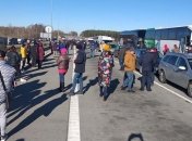 Кабмін продовжив обмеження на перетин кордону до 11 травня