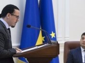 Луценко просит Гройсмана не продлевать контракт с главой "Укрзализныци" Балчуном