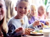 Обеды в киевских школах станут платными