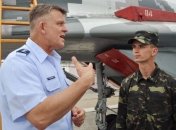 Командующий ВВС США в Европе посетил авиабазу под Киевом
