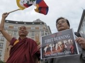 Более 50 молодых тибетцев сожгли себя в знак протеста