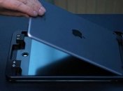iPad Air 2 превратился в голографический проектор
