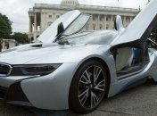 BMW i8 обошелся покупателю почти в $250 тыс