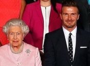 Переплюнуть монархов: капитал Бекхэмов больше, чем у королевы Англии