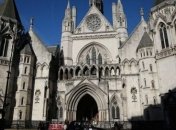 Суд Лондона отложил вынесение промежуточного вердикта по спору Украины и РФ