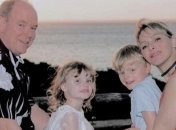 Князь Монако Альбер II та княгиня Шарлен випустили офіційні портрети на честь дев’ятої річниці весілля