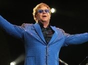 Элтон Джон шокировал работников гостиницы