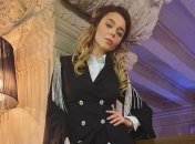 Опозорилась не по-детски: Алина Гросу оголила грудь во время выступления (Фото)