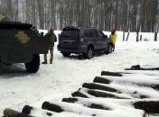 Возле арсенала ВСУ задержали троих подозрительных мужчин в камуфляже