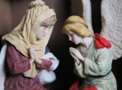 Діві Марії з’явився архангел Гавриїл і повідомив їй, що вона стане матір’ю сина Божого