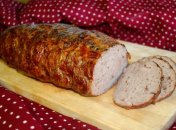 Мясной рулет из фарша