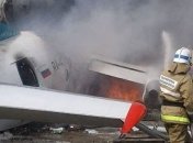 В РФ после аварийной посадки загорелся самолет Ан-24 , есть жертвы (Видео)