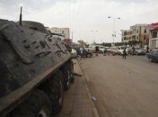 В Йемене выведена на улицы бронетехника 