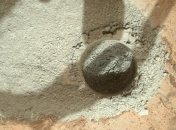 "Кьюриосити" успешно взял пробу твердой породы грунта Марса