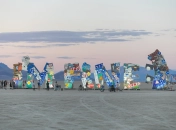 Скульптура "I’m fine" на фестивале Burning Man