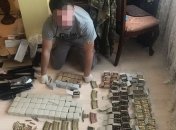 На Одесчине задержан мужчина, продававший оружие и боеприпасы 