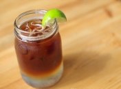 Освежающий эспрессо-тоник для жаркого дня