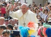 Папа Римський третій день не з'являється на публіці