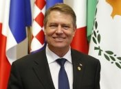 Правящая партия Румынии рассматривает вопрос отстранения президента 