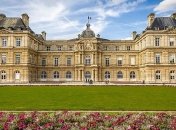 Во Франции сократят количество парламентариев