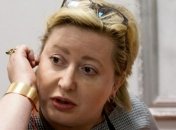 Из РФ в Украину сбежала "повесившая Путина" оппозиционерка (Видео)