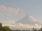 На Камчатке вулкан Шивелуч выбросил столб пепла