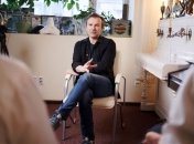 Вакарчук рассказал о своих отношениях с олигархами 