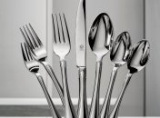 Есть действенные методы, которые помогут вернуть блеск вашим столовым приборам (изображение создано с помощью ИИ)