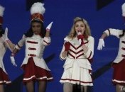 Мадонна начала продавать футболки с Pussy Riot