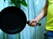 Сковорода може стати знаряддям вбивства