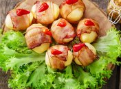 Картофель в беконе с сырной начинкой