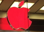Логотип Apple стал красным в честь Всемирного дня борьбы со СПИДом