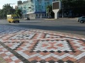 В Луганске нарисовали 45-метровый орнамент вышиванки