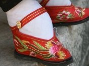 Жуткие традиции: шокирующие снимки "лотосовых ножек" китайских женщин (Фото)