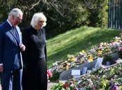 В преддверии похорон принца Филиппа в Букингемском дворце показали трогательные фото