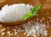 Врачи подсказали, как вывести лишнюю соль из организма