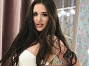 Переможниця "Холостяка" заінтригувала мережу образом у весільній сукні