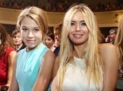 Дочь Веры Брежневой сменила школу из-за зависти одноклассников 