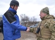 АТО: После приезда ОБСЕ в район Донецка боевики немного притихли