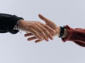 Четыре знака всегда подадут руку помощи